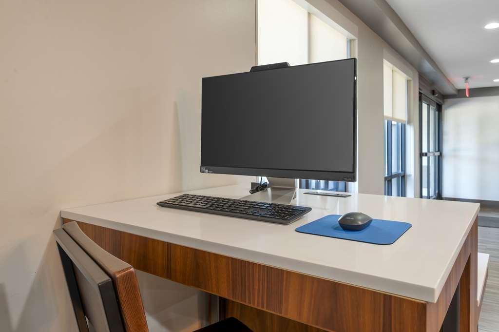 Best Western Plus Lafayette Hotel University Area Faciliteiten foto