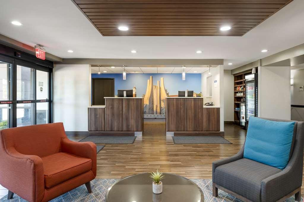 Best Western Plus Lafayette Hotel University Area Interieur foto